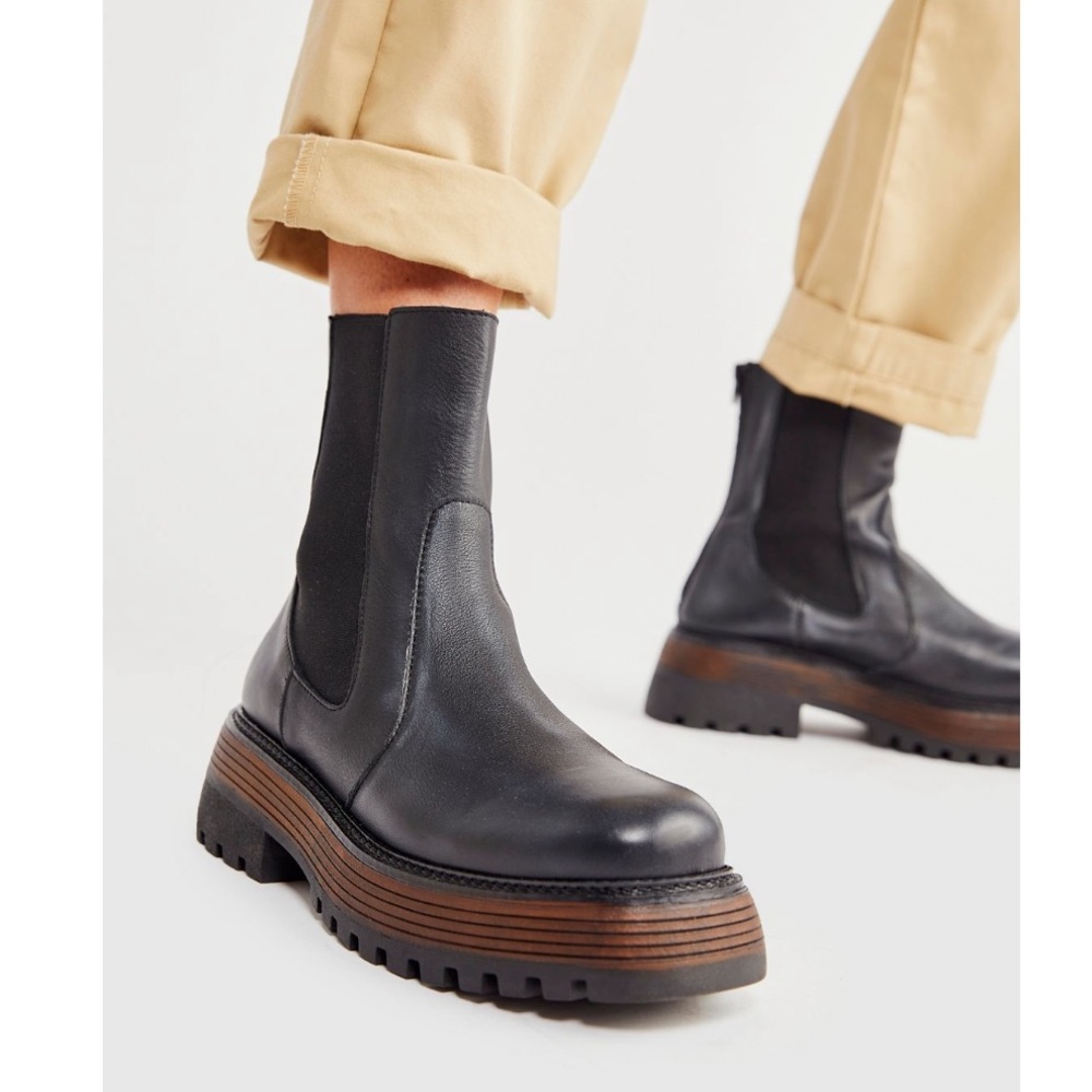 Rhodes Chelsea Boot